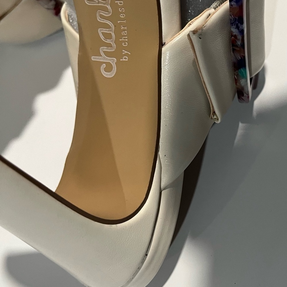 Charles David Cream Heels for Chic Elegance - Picture 6 of 12